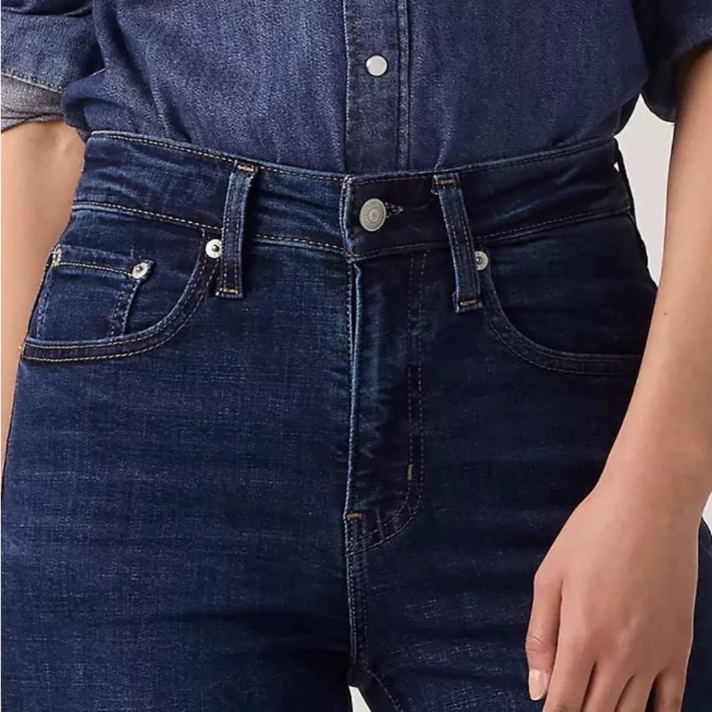 LEVI’S 725 HIGH RISE BOOTCUT WOMEN'S JEANS - Picture 8 of 12